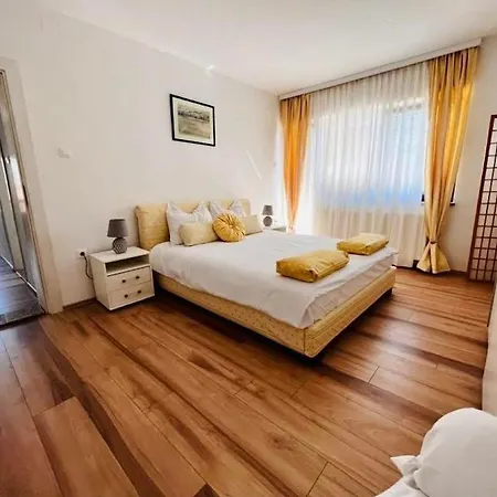 Апартаменты With Parking Space Lic, Gorski Kotar - 20420